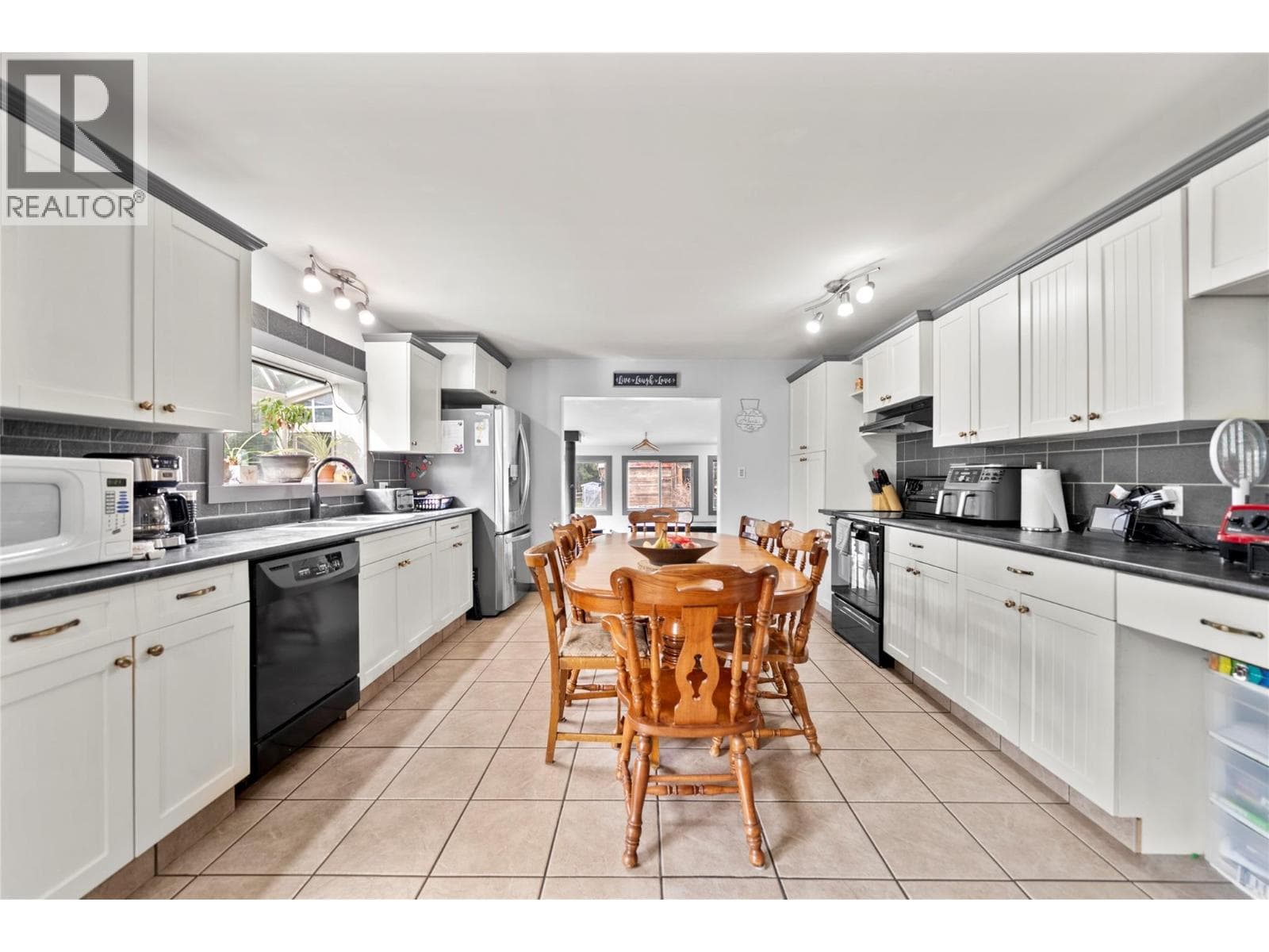 3381 Trinity Valley Road, Interior REALTORS® — photo 4