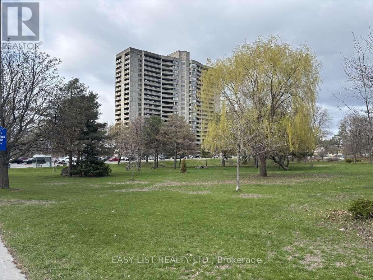 2005 - 415 GREENVIEW AVENUE in BRITANNIA