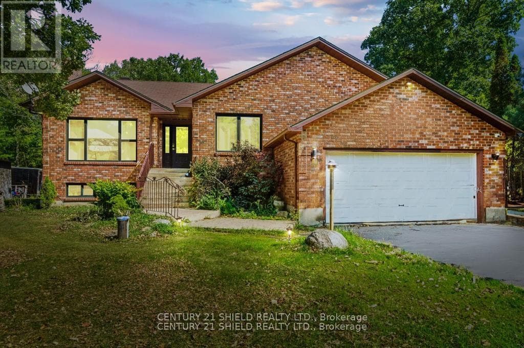 4555 GLEN ROY ROAD, Cornwall — photo 2