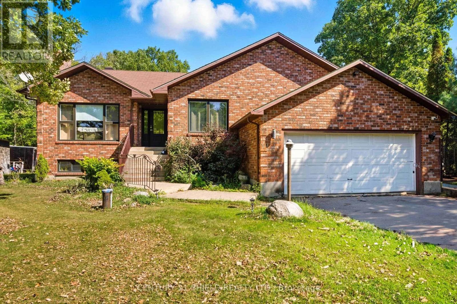 4555 GLEN ROY ROAD, Cornwall — photo 3