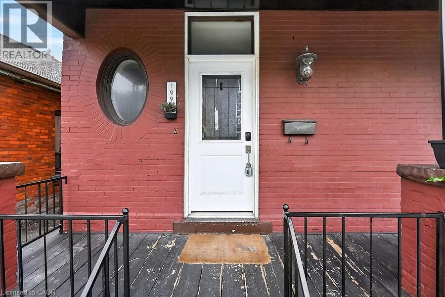199 BAIE STREET NORTH, Cornerstone — photo 3