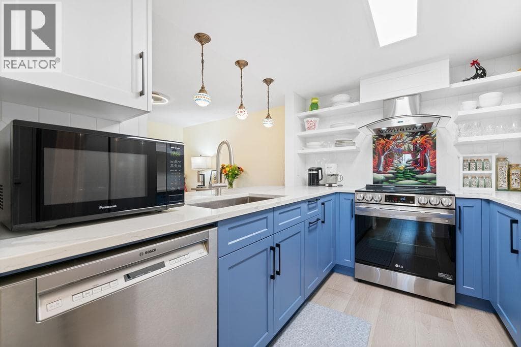 218 7751 MINORU BOULEVARD, Greater Vancouver — photo 3
