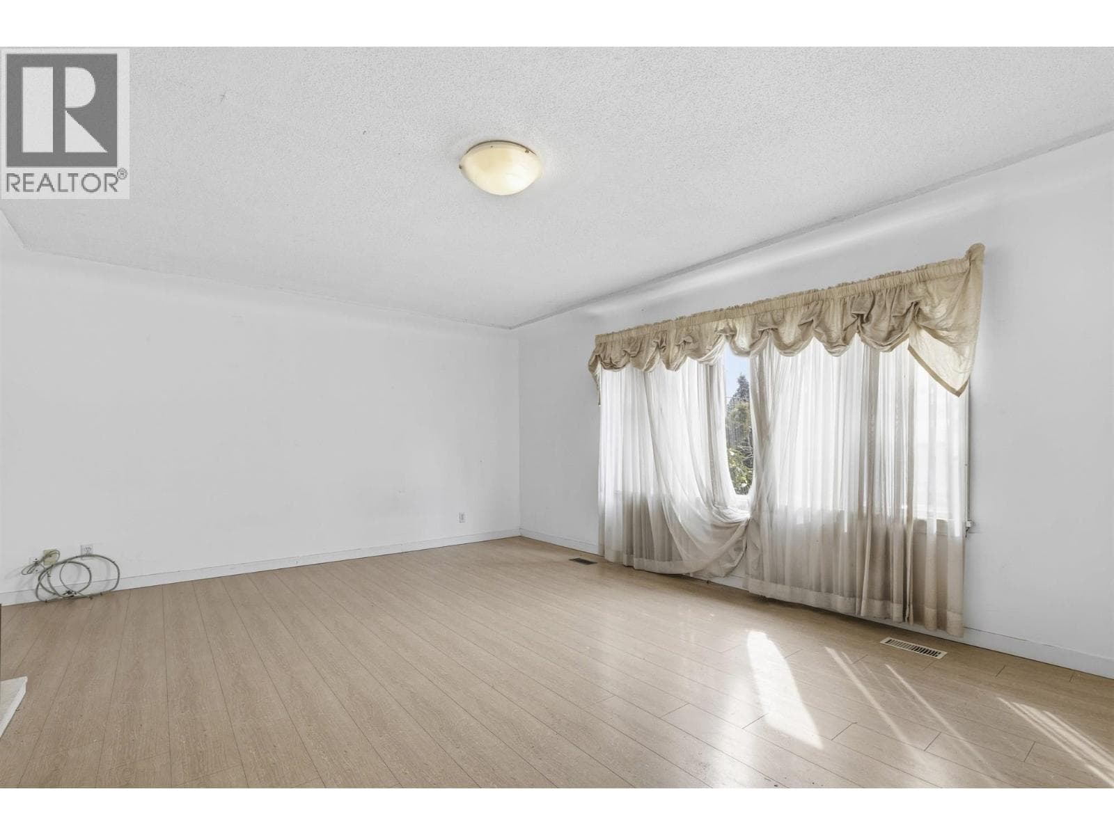 1479 WEST 57TH AVENUE, Greater Vancouver — photo 2