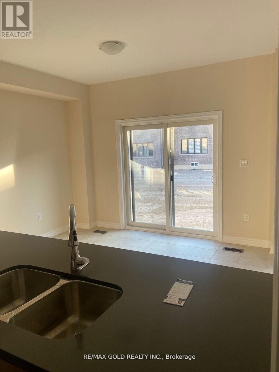 206 RONALD GUSCOTT STREET, Toronto — photo 5