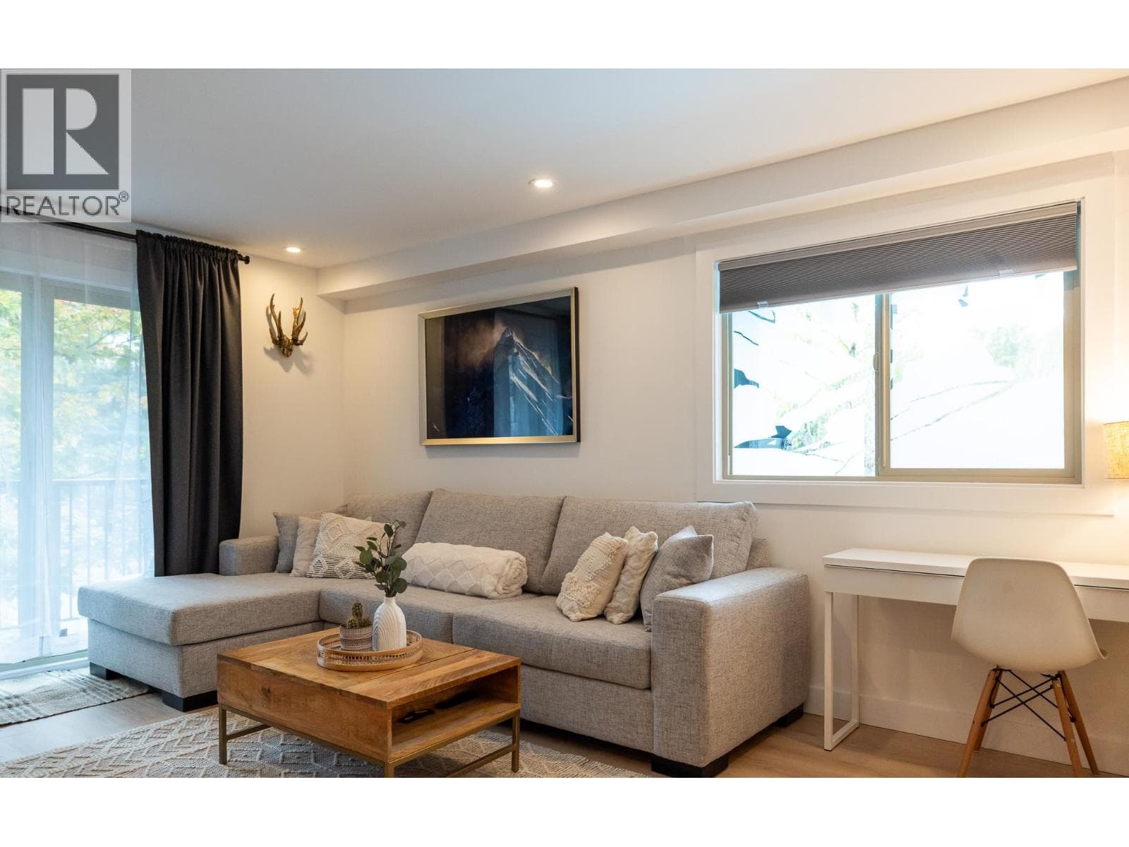 100 2021 KAREN CRESCENT, Greater Vancouver — photo 2