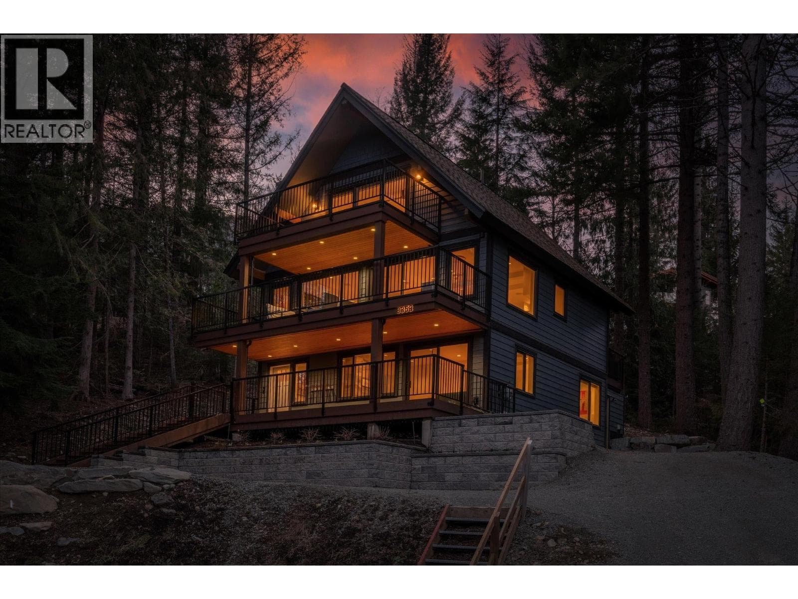 8353 RAINBOW DRIVE, Greater Vancouver — photo 3