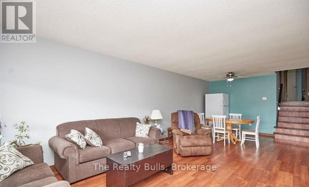 41 POPLAR CRESCENT, Toronto — photo 2