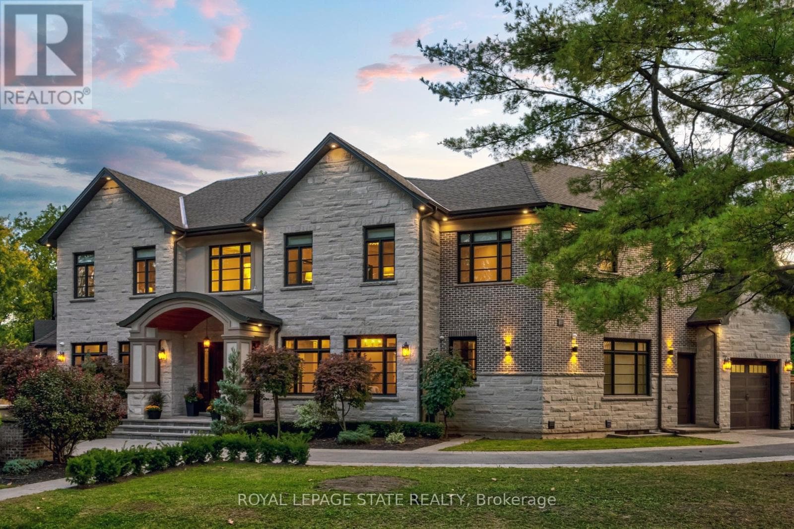 126 MCGREGOR CRESCENT, Toronto — photo 2