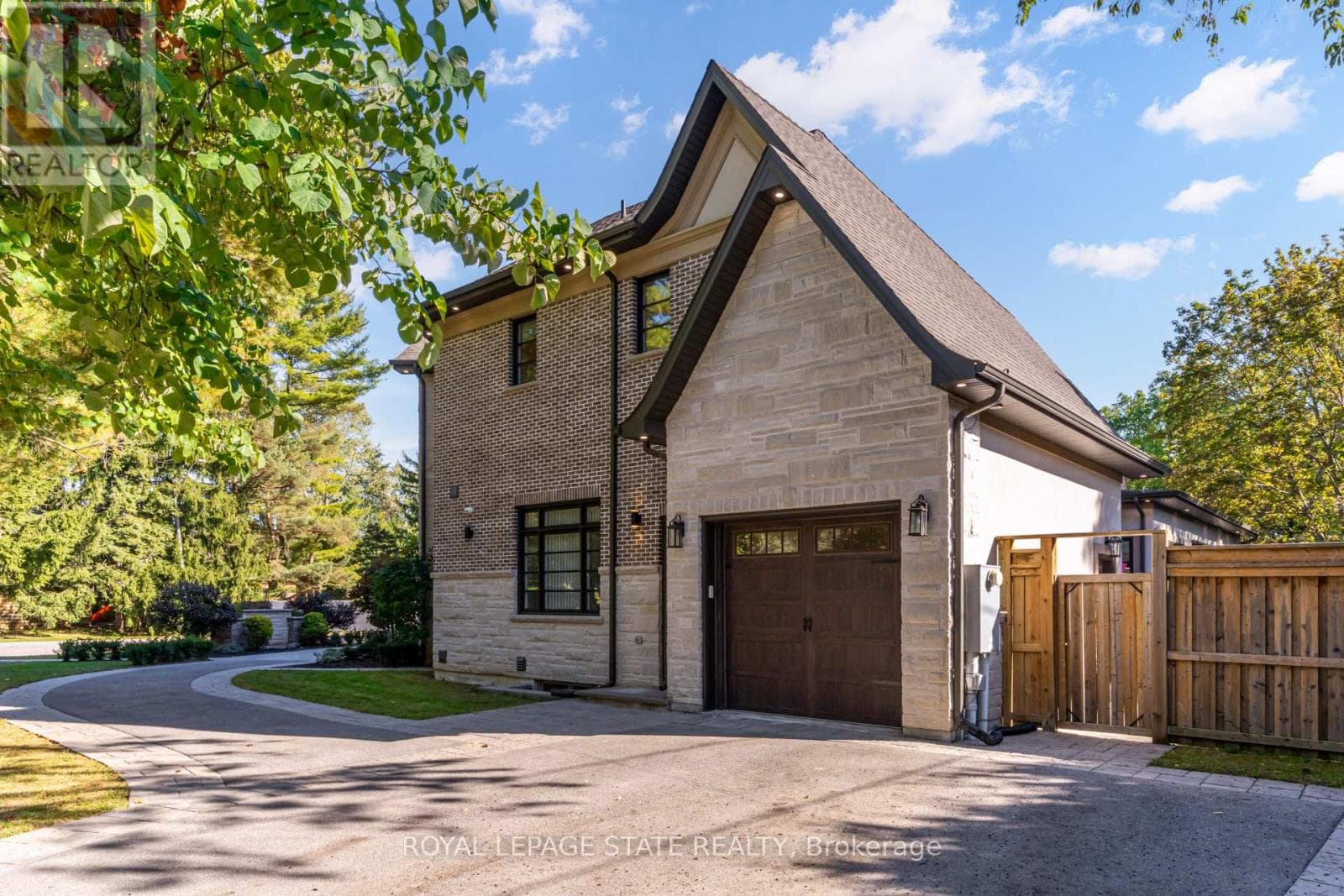 126 MCGREGOR CRESCENT, Toronto — photo 4