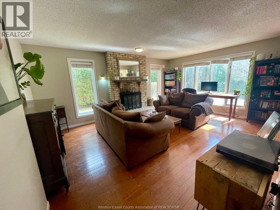 555 JEFFREYBROOK DRIVE, Windsor — photo 4