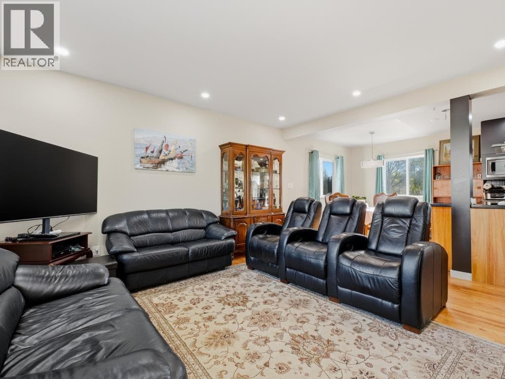 5987 BRANTFORD AVENUE, Greater Vancouver — photo 5