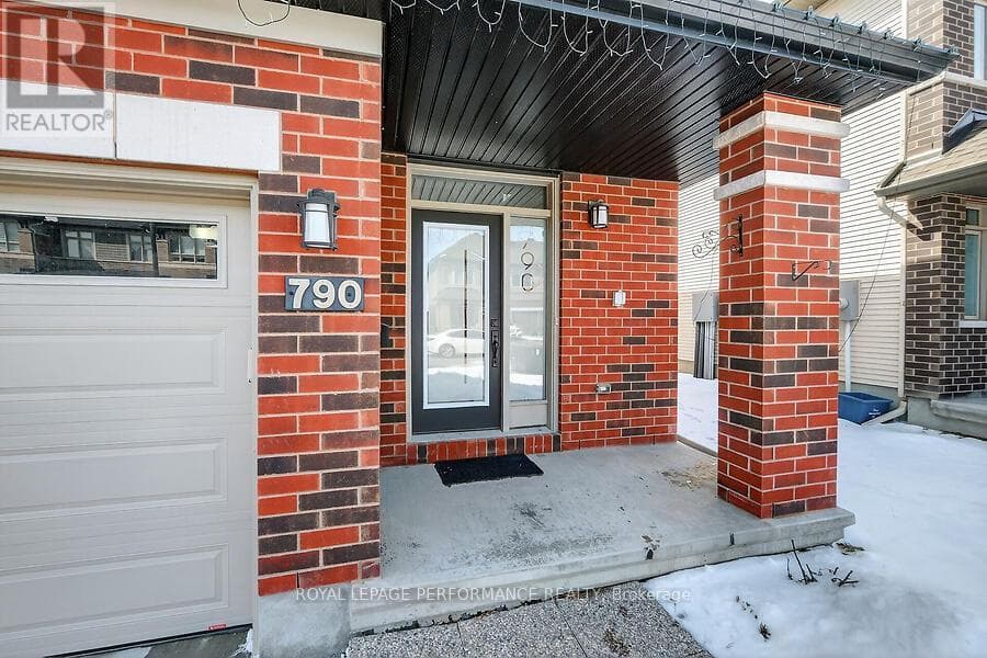 790 CAIRN CRESCENT, Ottawa — photo 2