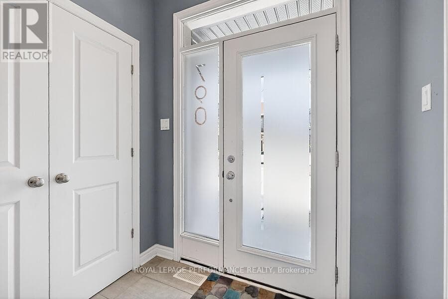 790 CAIRN CRESCENT, Ottawa — photo 3