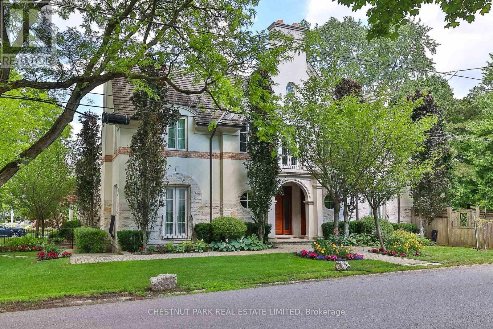 151 ROCHESTER AVENUE, Toronto — photo 2