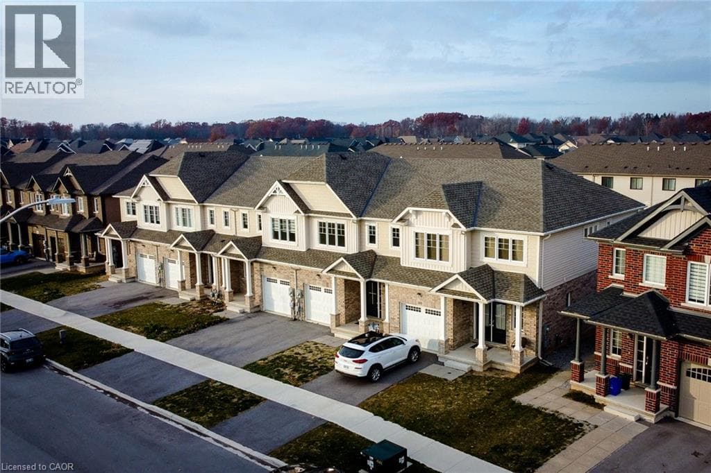 111 ALICIA CRESCENT in 
