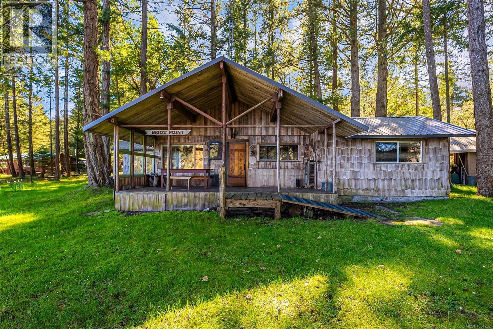 970 SEA FERN LANE, Vancouver Island — photo 3