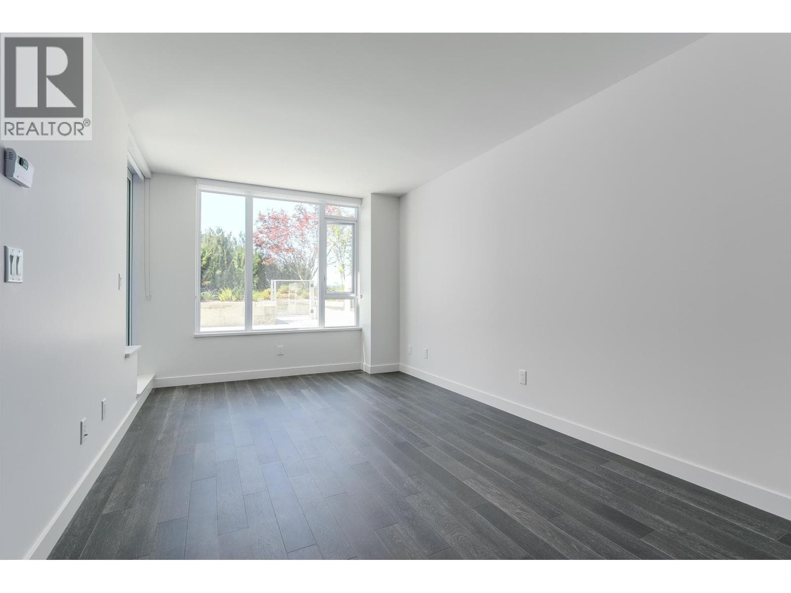 601 7468 LANSDOWNE ROAD, Greater Vancouver — photo 3