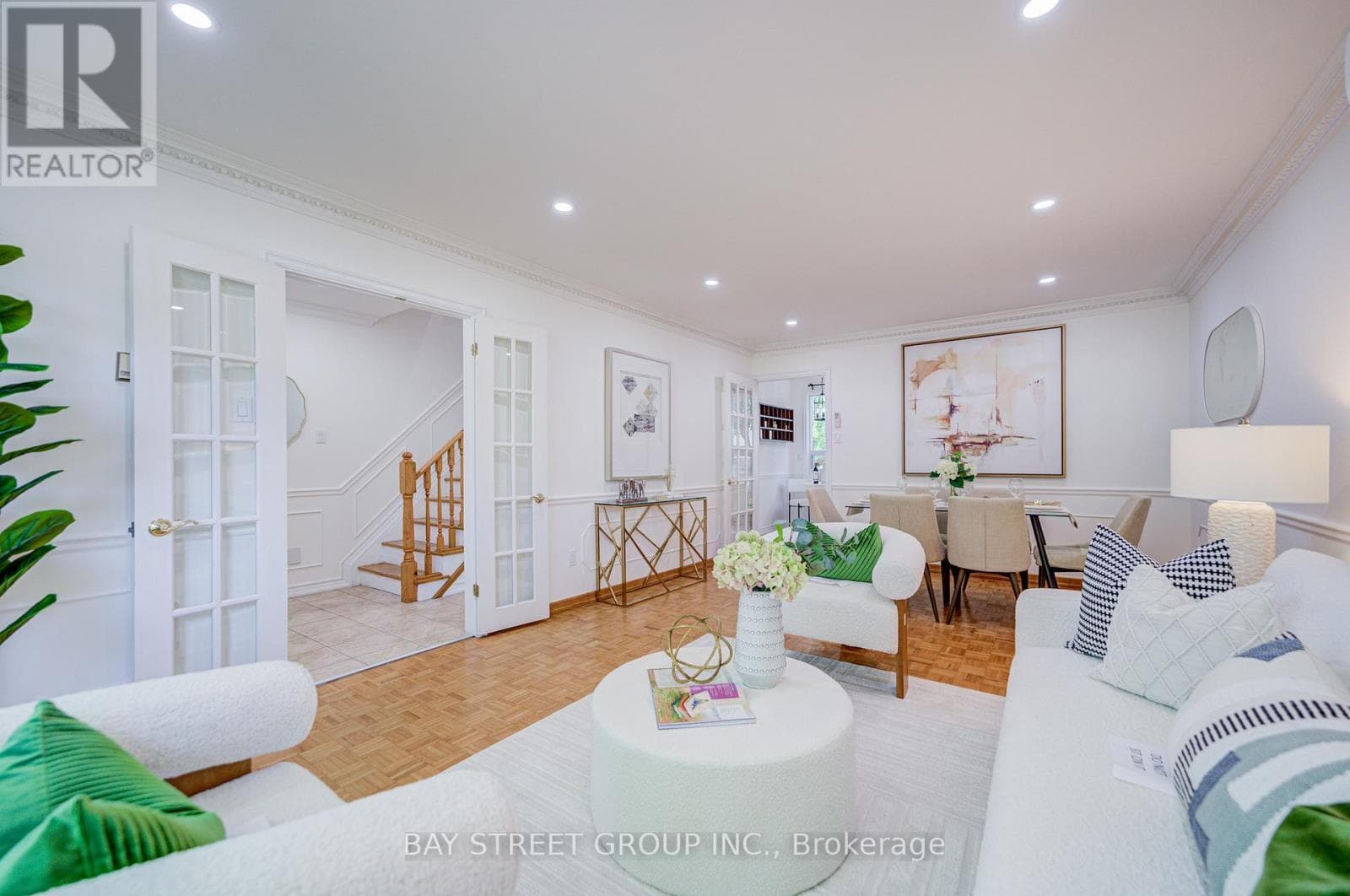 214 WILLIAM ROE BOULEVARD, Toronto — photo 5
