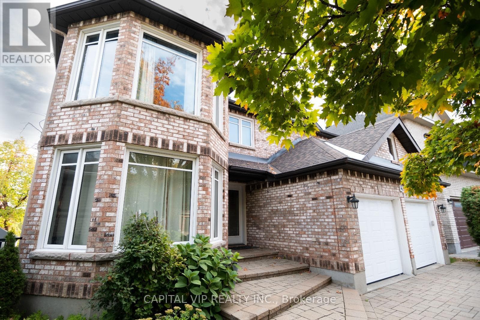 4 WELLSMERE COURT, Ottawa — photo 2
