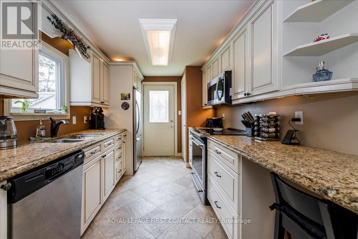 31 CORNER BROOK TRAIL, Toronto — photo 5