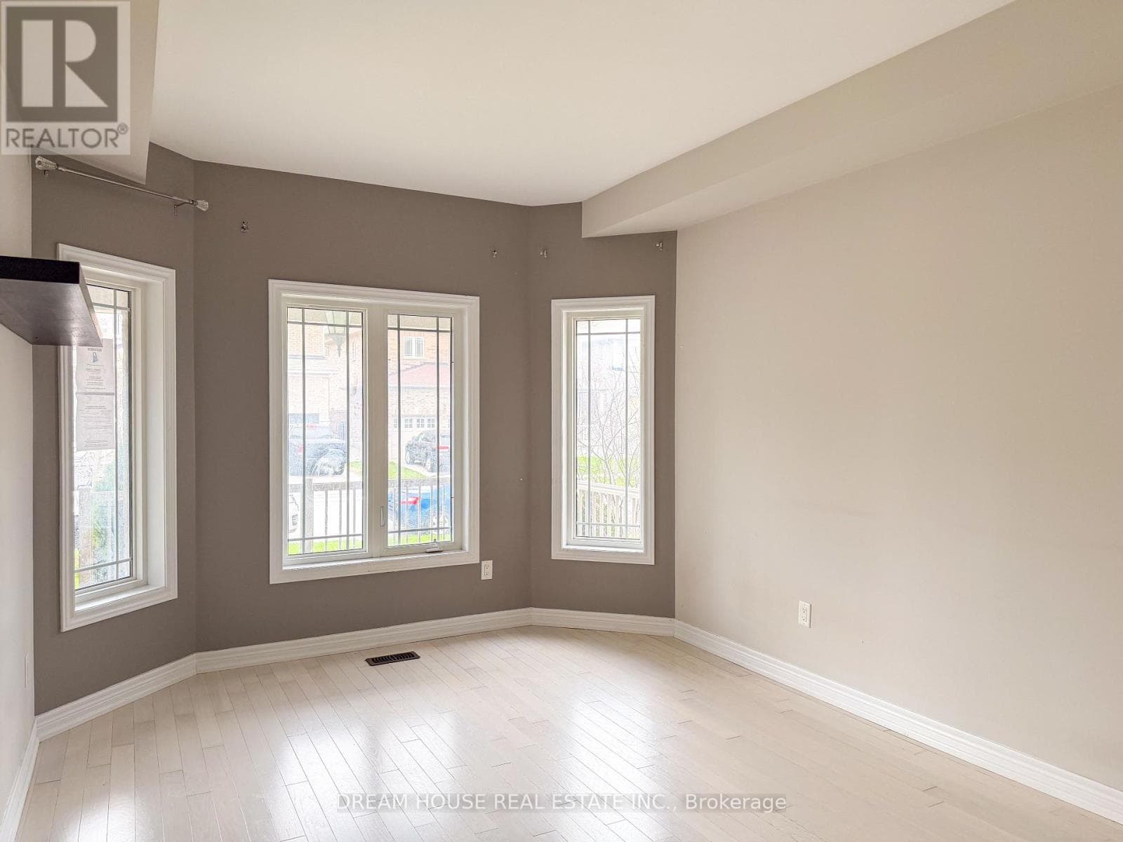 1383 DALLMAN STREET, Toronto — photo 5
