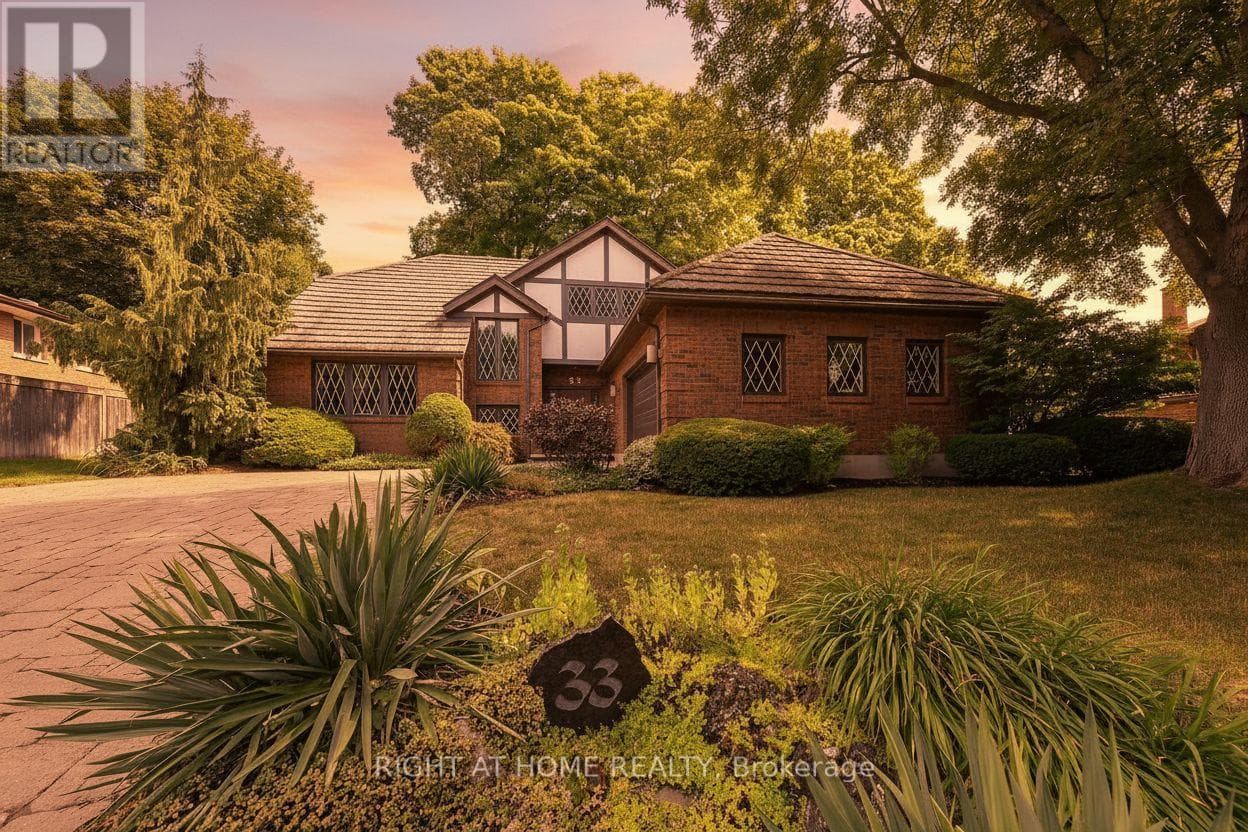 33 WALNUT DRIVE in 