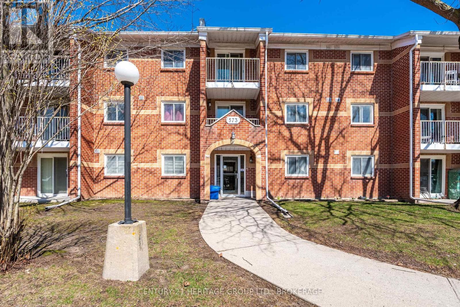 203 - 573 ARMSTRONG ROAD in Gardiners / Meadowbrook