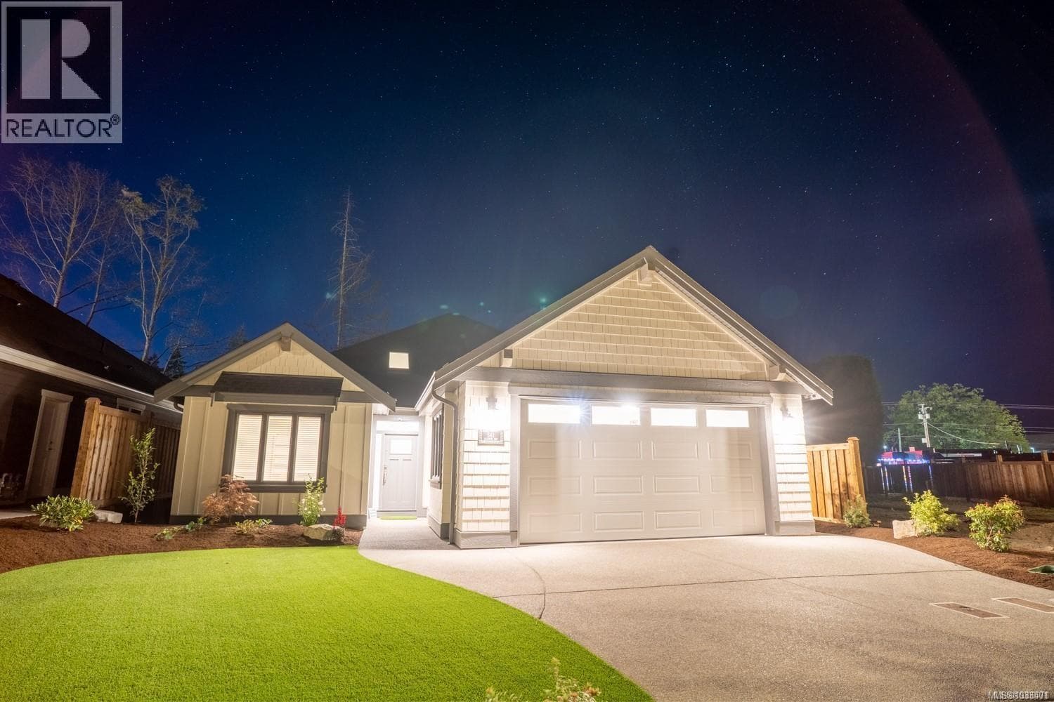 409 Hummingbird Pl in 