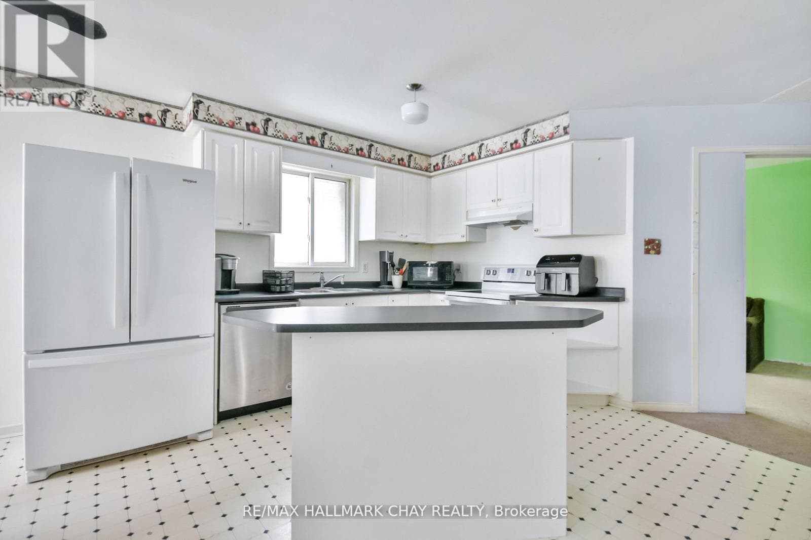 37 LOON AVENUE, Toronto — photo 3