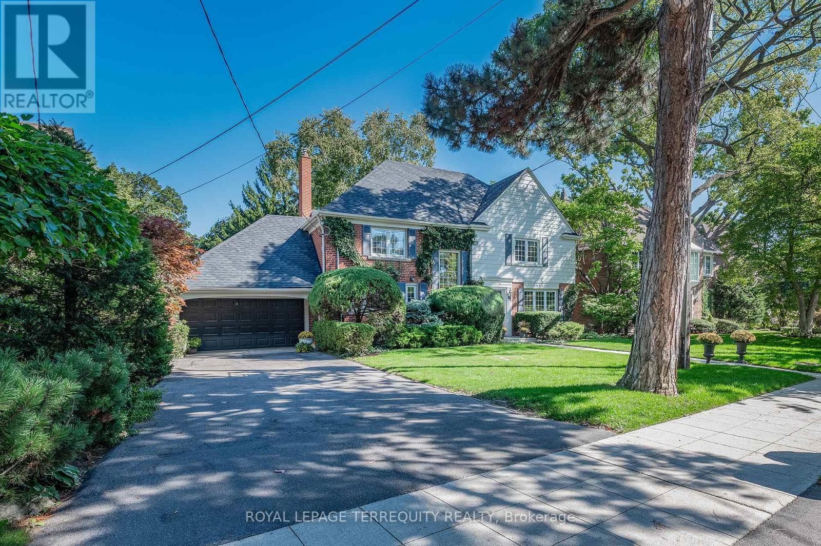 223 RIVERSIDE DRIVE, Toronto — photo 2