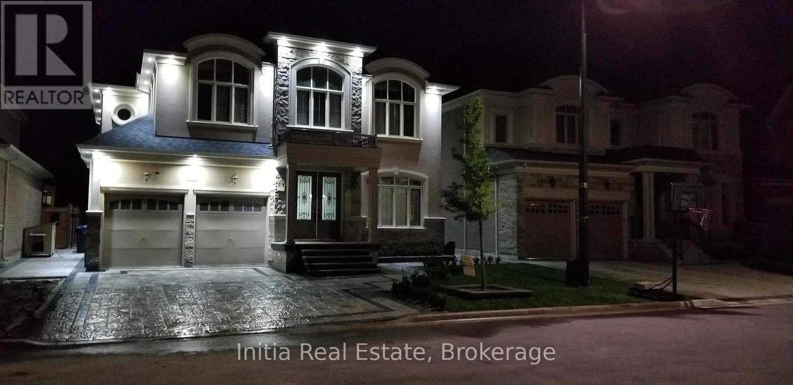 12 ERINTOWN CRESCENT, Toronto — photo 2