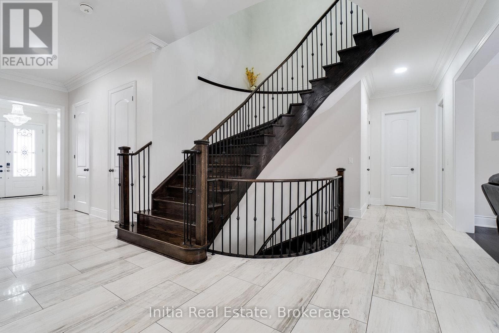 12 ERINTOWN CRESCENT, Toronto — photo 5