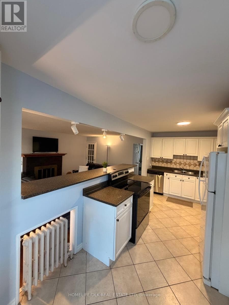 644 GROSVENOR STREET, Rideau St.Lawrence — photo 3