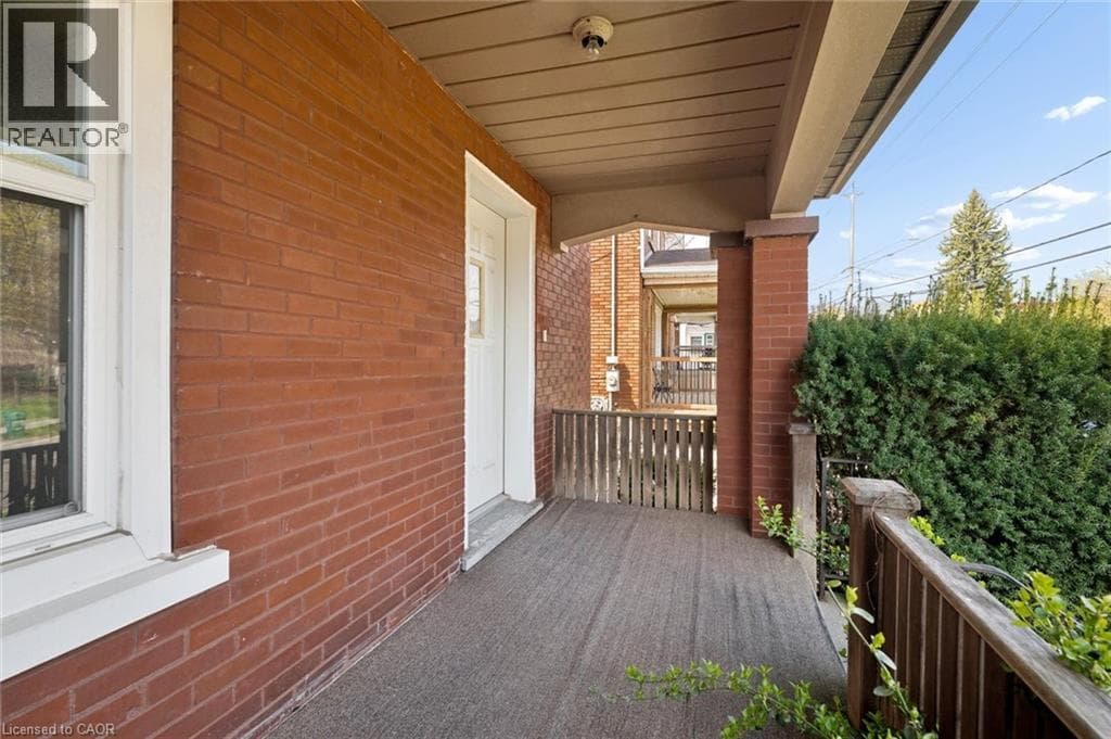 367 VICTORIA STREET SOUTH, Cornerstone — photo 4