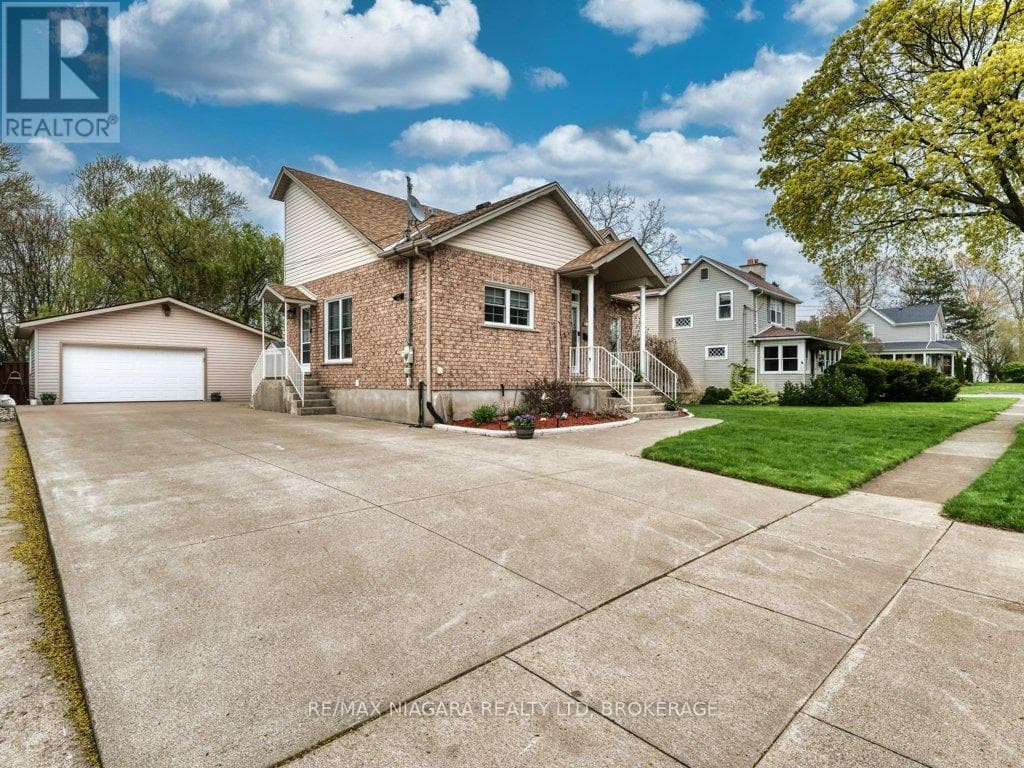 8110 LAMONT AVENUE in 