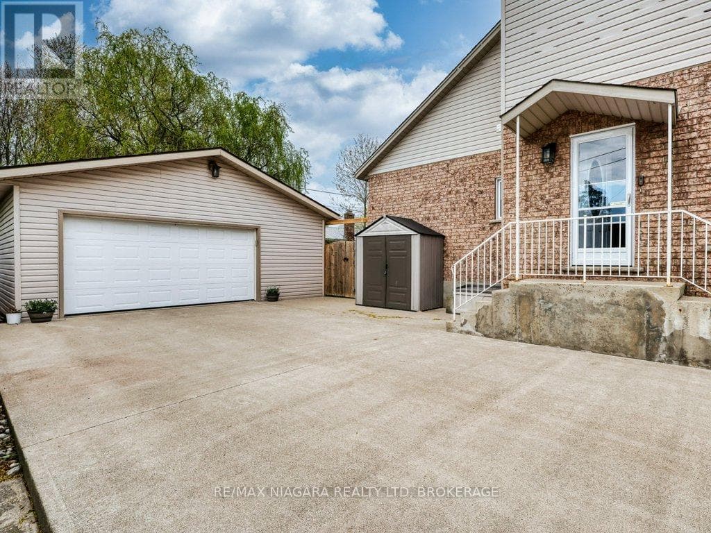 8110 LAMONT AVENUE, Niagara — photo 4