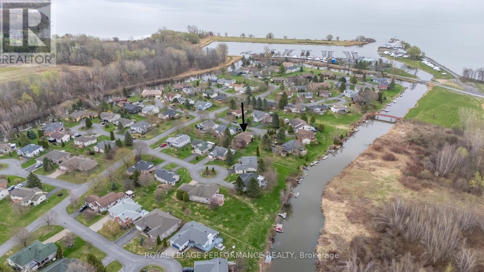 6263 MACDONALD COURT, Cornwall — photo 3