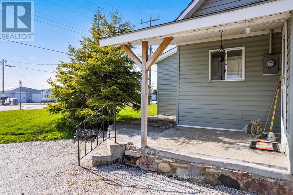 2882 HIGHWAY 6, OnePoint — photo 5