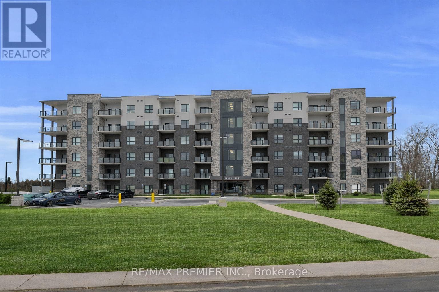 215 - 1000 LACKNER PLACE, Toronto — photo 3