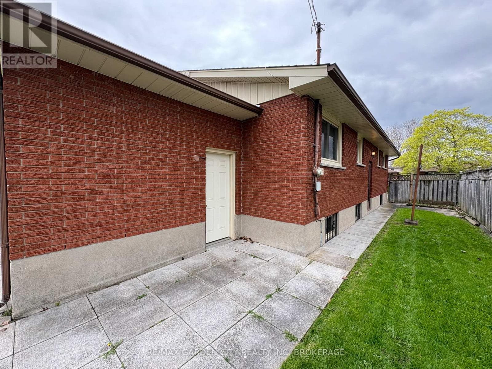 69 STRATHMORE CRESCENT, Niagara — photo 4