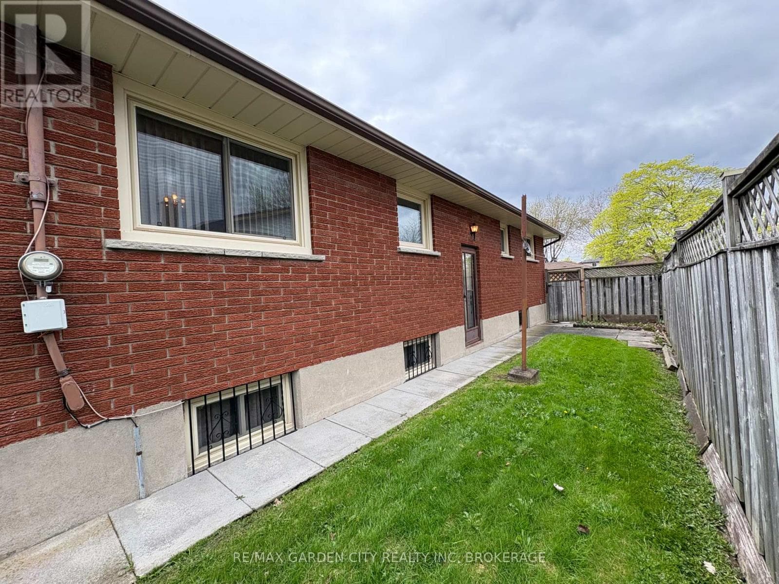 69 STRATHMORE CRESCENT, Niagara — photo 5