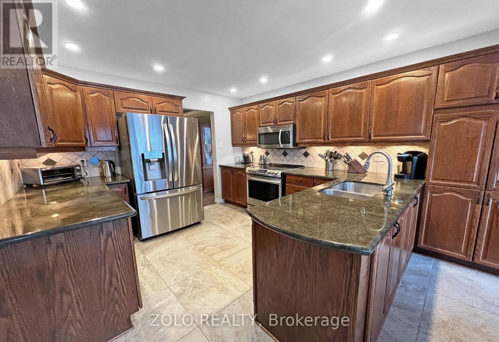 736 HAUTEVIEW CRESCENT, Ottawa