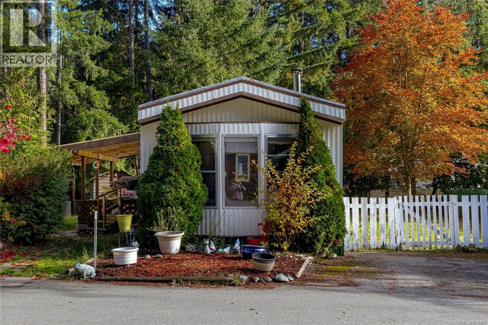 11 3640 Trans Canada Hwy in 