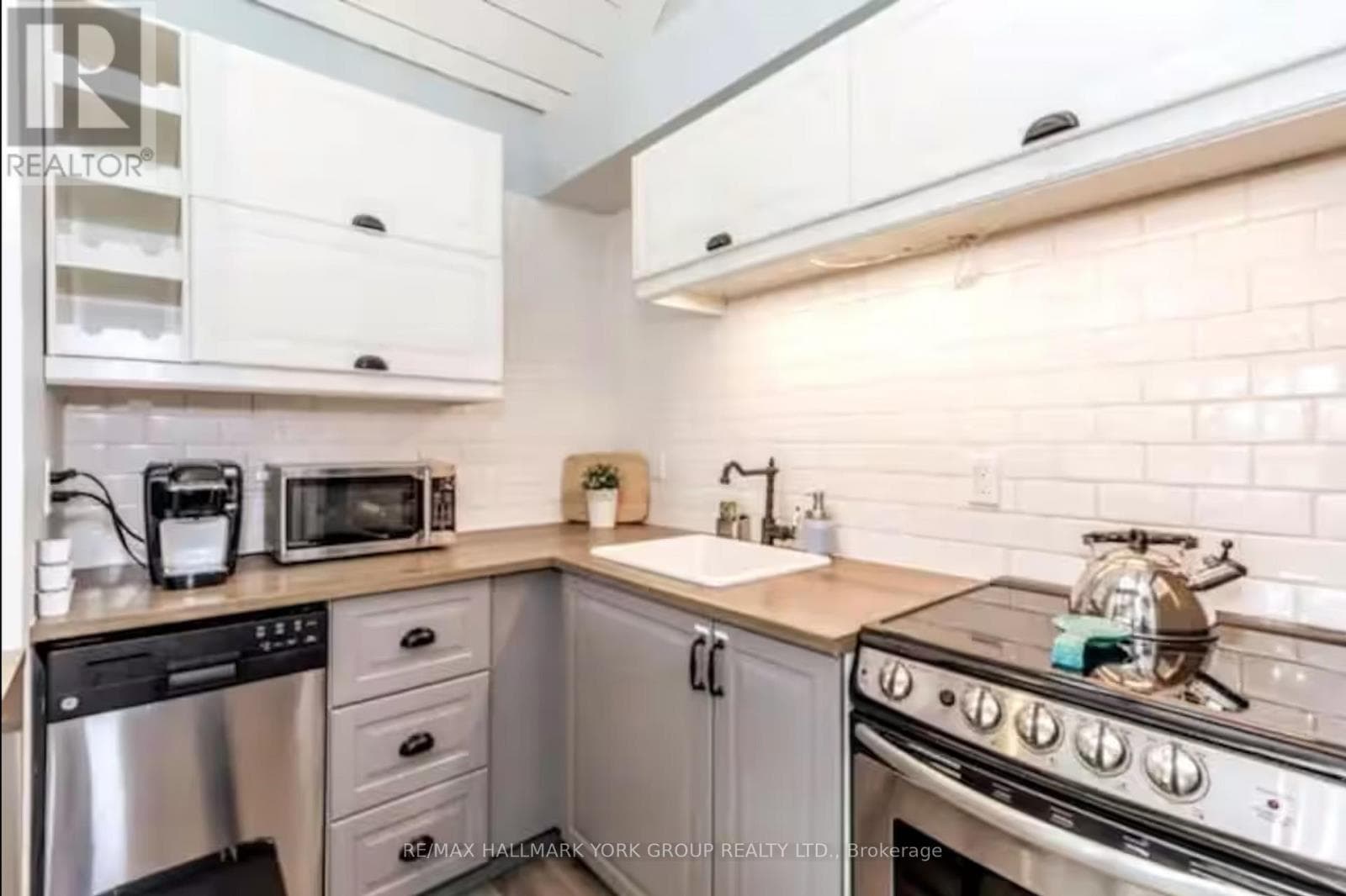 514 - 796468 19 GREY ROAD, Toronto — photo 5