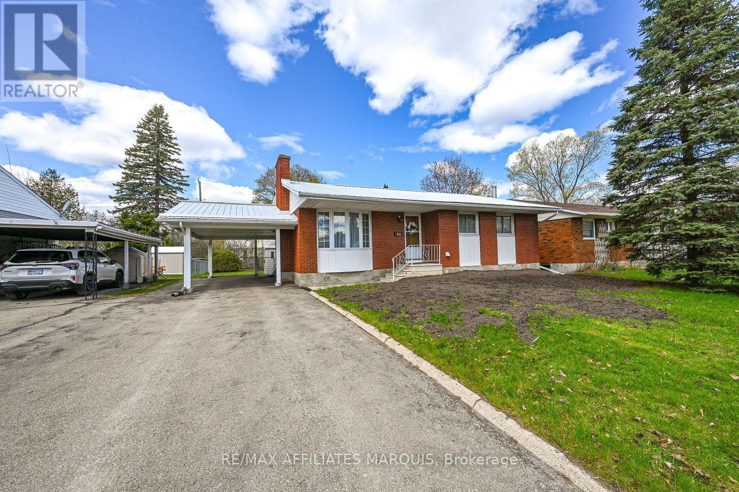 56 MARSHA DRIVE, Ottawa — photo 2