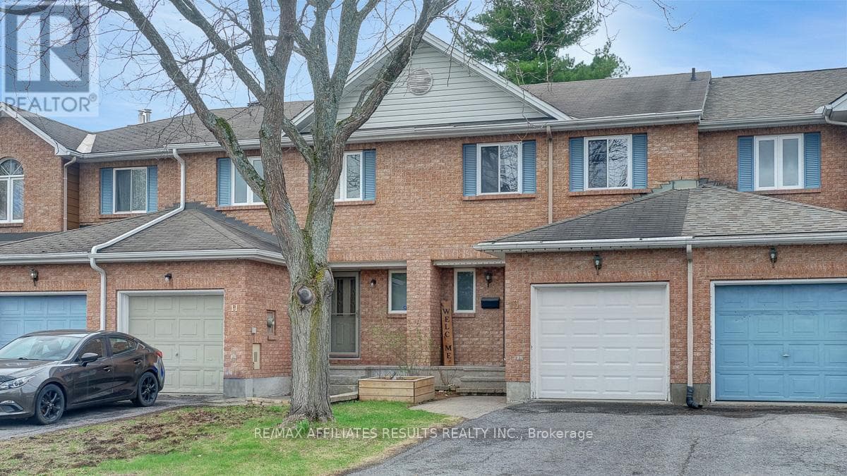 13 SPRINGCREEK CRESCENT, Ottawa — photo 2