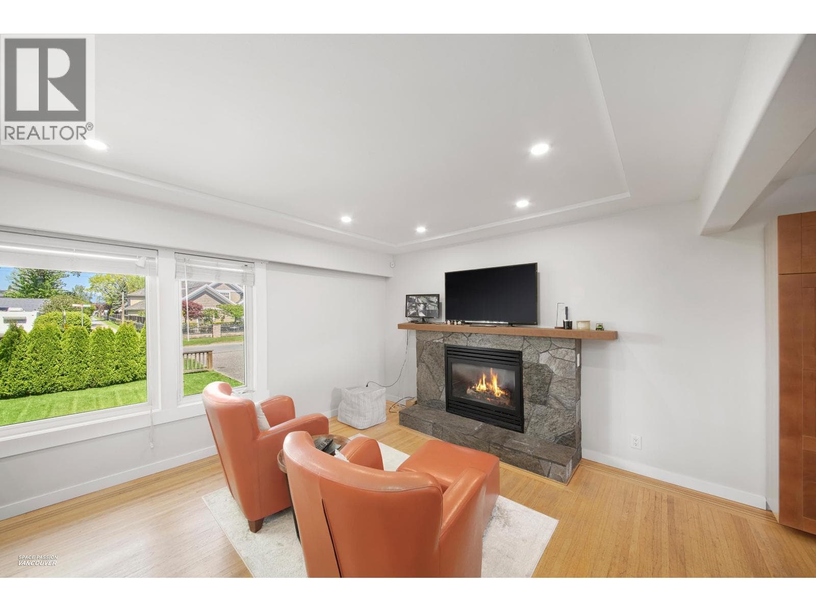 3600 RAYMOND AVENUE, Greater Vancouver — photo 4