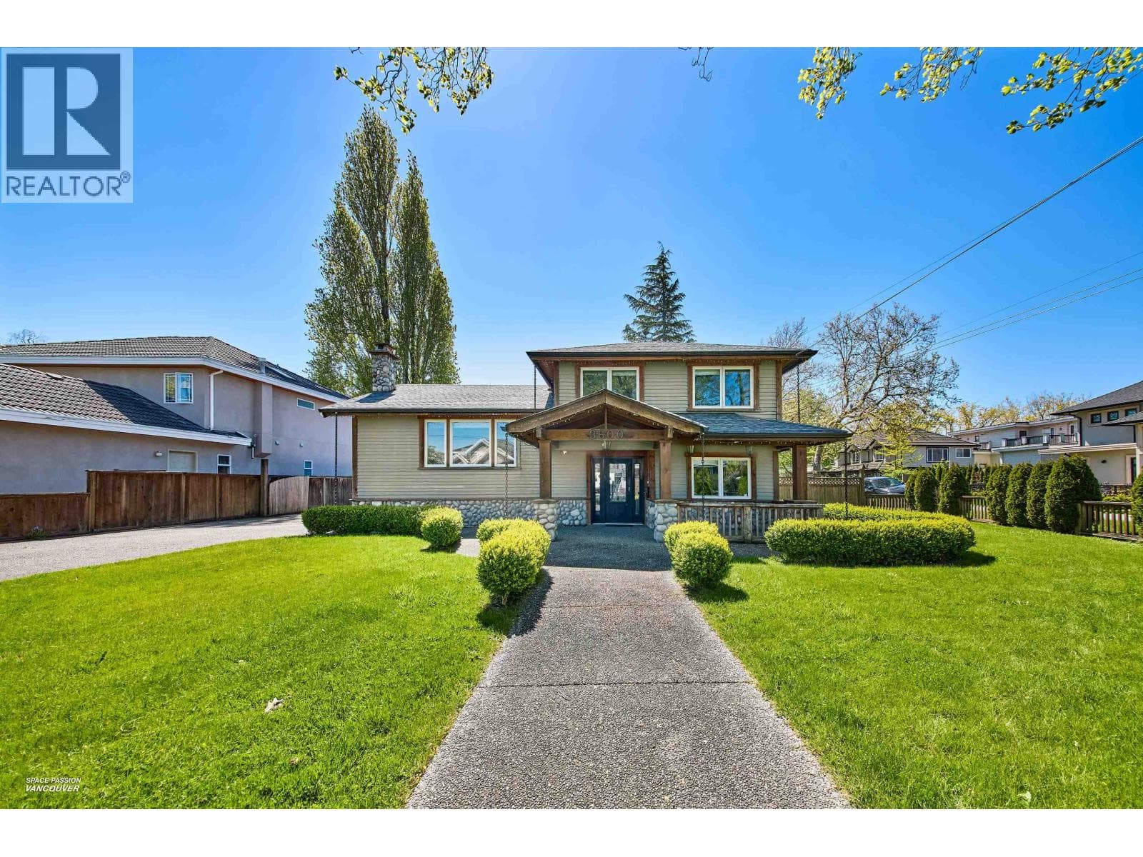 3600 RAYMOND AVENUE, Greater Vancouver — photo 2