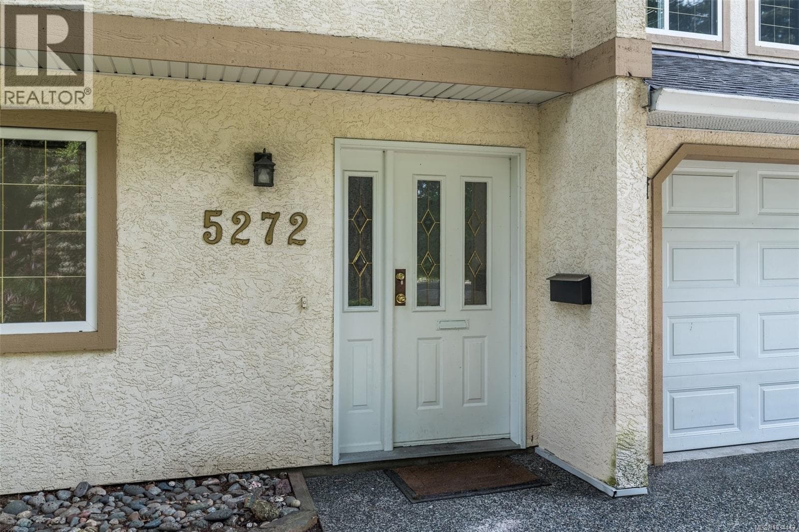 5272 CORDOVA BAIE ROAD, Victoria — photo 5