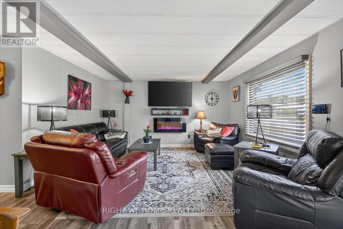45 LINDEN LANE, Toronto — photo 4